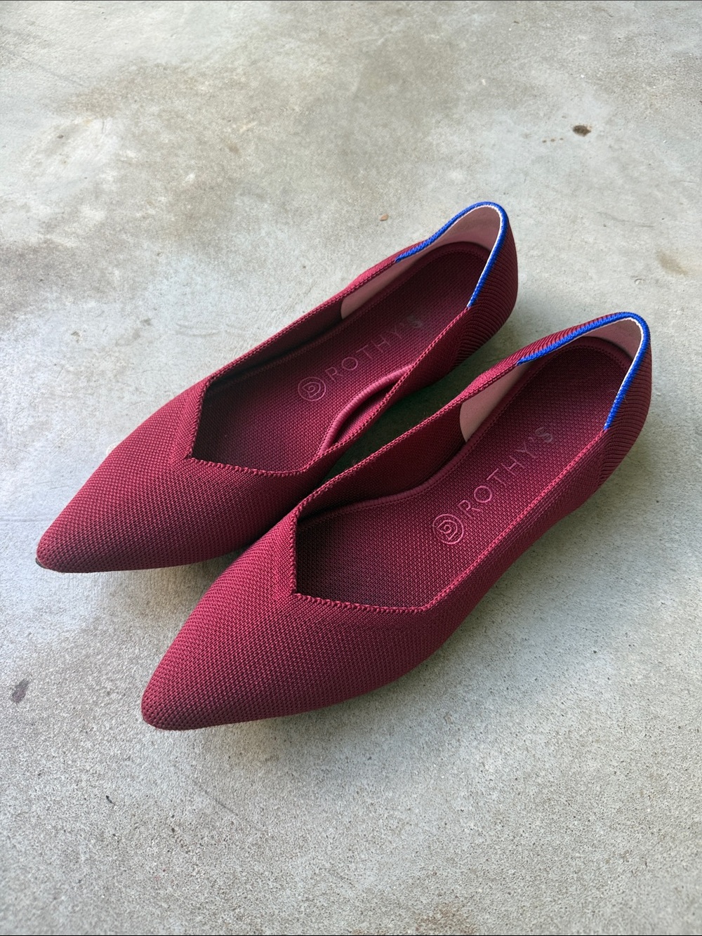 Rothy's The Point Maroon Pointed Toe Flats | Lightly Worn | Size 10 | Washable